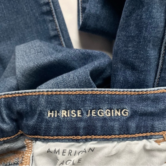 American Eagle Hi-Rise Jegging f Womens Jean - Picture 3 of 10
